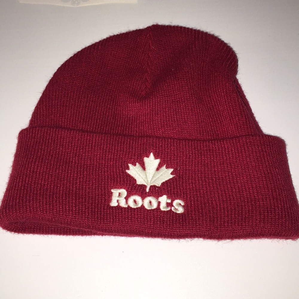 Roots hat